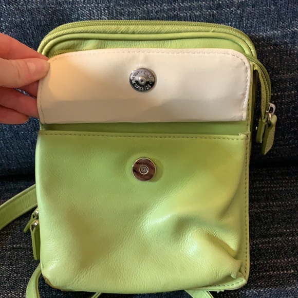 Like Green Fossil Travel Cross body bag - Picture 2 of 9